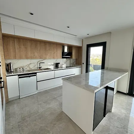 Nefiss With Private Pool 쿠사다시